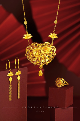 流光溢彩 黃金飾品套裝的珠寶攝影藝術(shù)